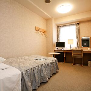 Single Room Smoking